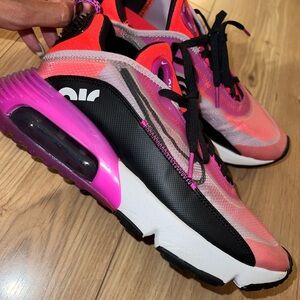 WMNS AIR MAX 2090 'ICED LILAC'